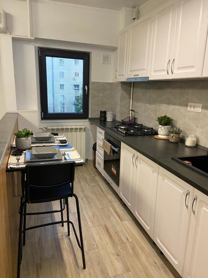 Lovely Studio In The City Center Of Bukares Bagian luar foto